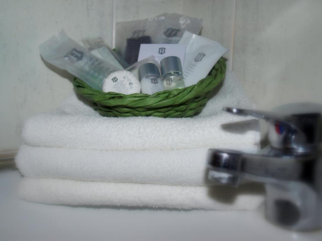 Hostal El Parque San Martín de la Vega Eksteriør billede